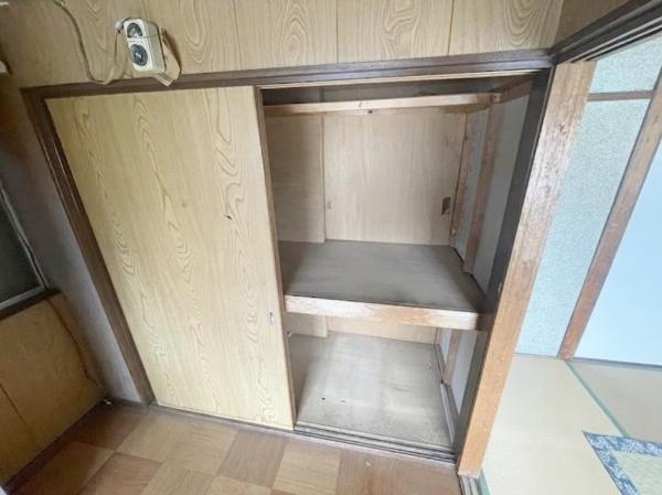 伊丹市美鈴町3丁目　中古戸建 内観写真（収納）