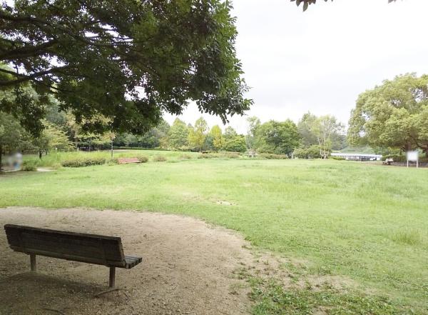 メイツブラン伊丹　9階部分 公園