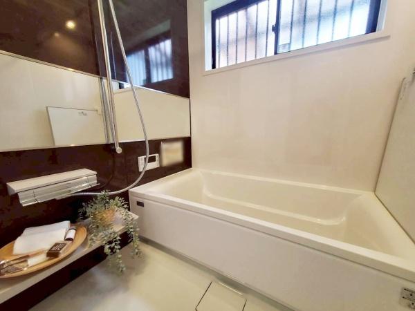 大阪市平野区長吉出戸2丁目　中古戸建 内観写真（浴室）