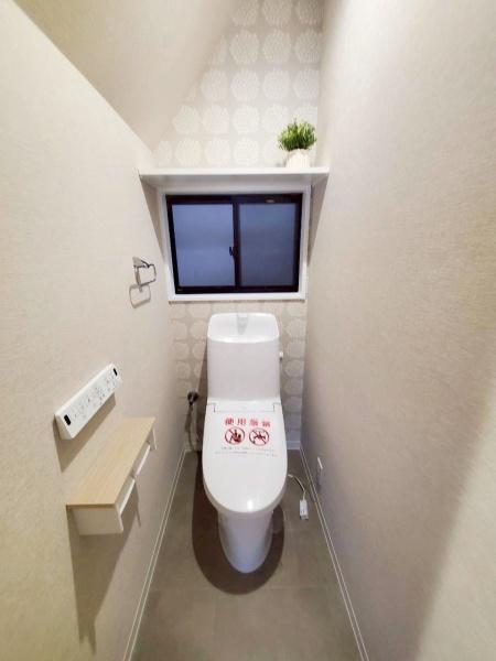 大阪市平野区長吉出戸2丁目　中古戸建 内観写真（トイレ）