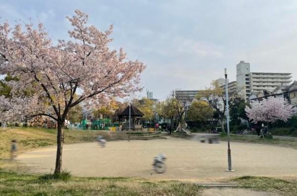 大阪市平野区長吉出戸2丁目　中古戸建 公園