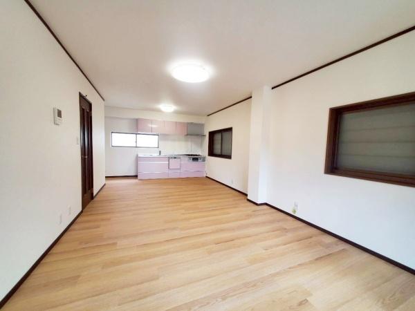 大阪市平野区平野上町2丁目　中古戸建 内観写真（リビング）