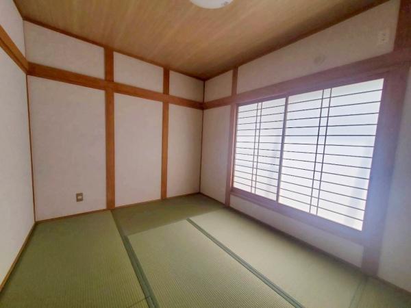 大阪市平野区平野上町2丁目　中古戸建 内観写真（リビング以外の居室）