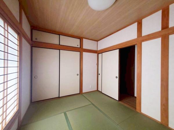 大阪市平野区平野上町2丁目　中古戸建 内観写真（リビング以外の居室）