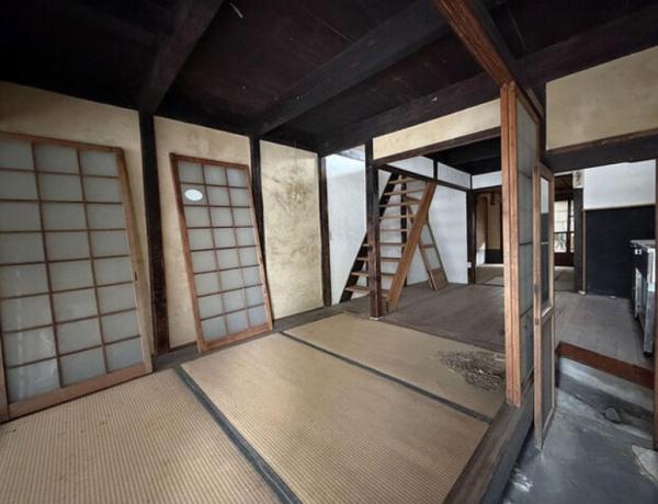 京都市左京区大菊町　中古戸建 内観写真（リビング以外の居室）