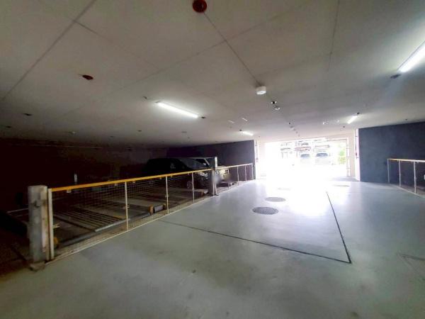 大阪府大阪市住吉区我孫子東２丁目 共用部写真（駐車場）