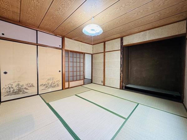 大阪市生野区桃谷2丁目　中古テラスハウス 内観写真（リビング以外の居室）