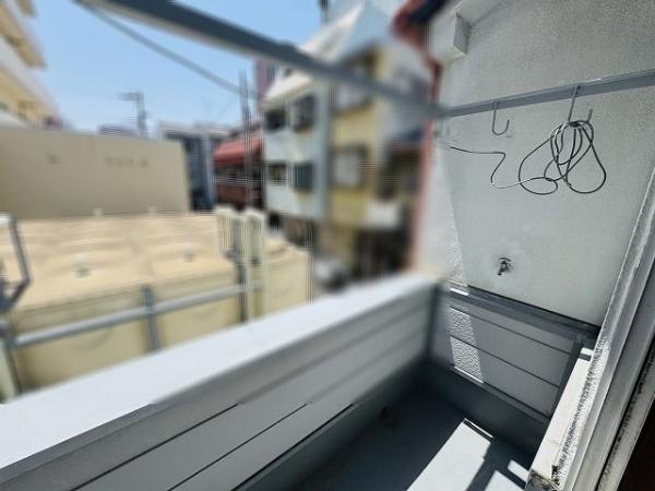 大阪市生野区桃谷2丁目　中古テラスハウス 現地写真（バルコニー）