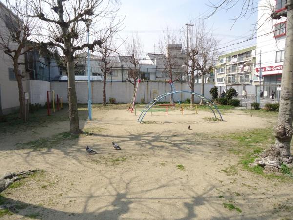 大阪市生野区桃谷2丁目　中古テラスハウス 公園