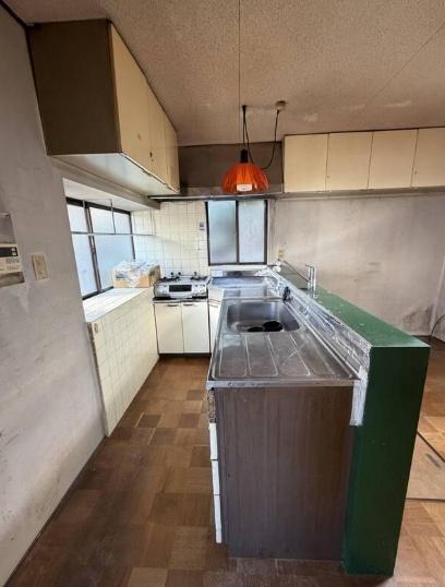 京都市伏見区深草願成町　中古戸建 内観写真（キッチン）