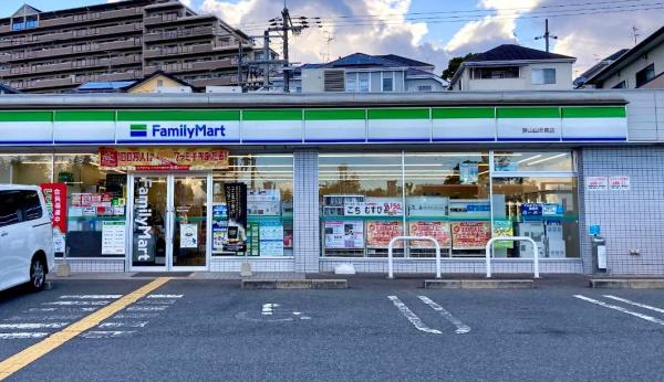 堺市中区陶器北　中古戸建 コンビニ