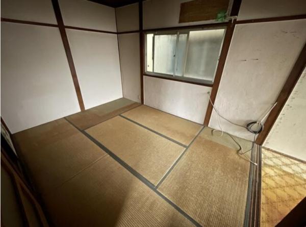 富田林市西板持町8丁目　中古戸建 内観写真（リビング以外の居室）