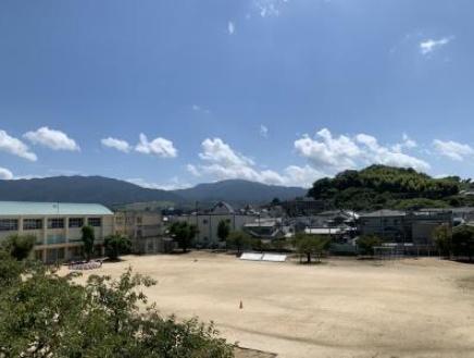 富田林市西板持町8丁目　中古戸建 小学校