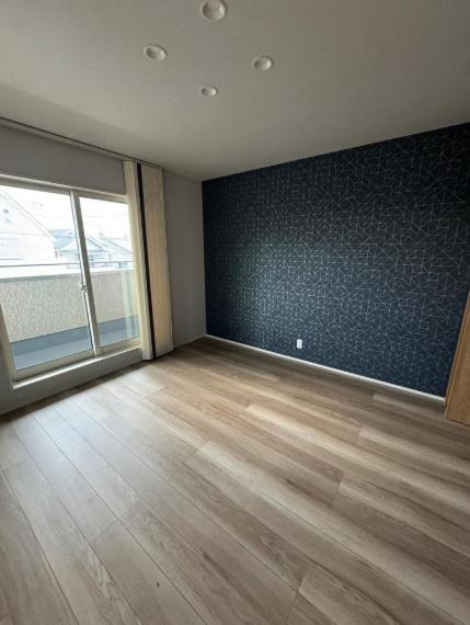 羽曳野市はびきの3丁目　中古戸建 内観写真（リビング以外の居室）