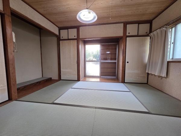 堺市北区野遠町　中古戸建 内観写真（リビング以外の居室）