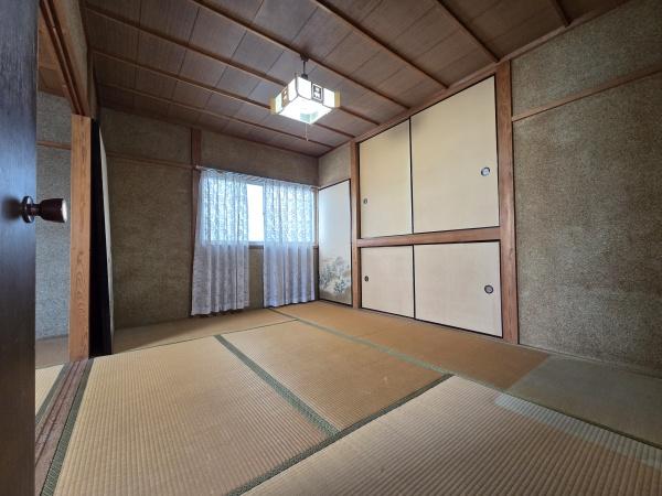 堺市北区野遠町　中古戸建 内観写真（リビング以外の居室）