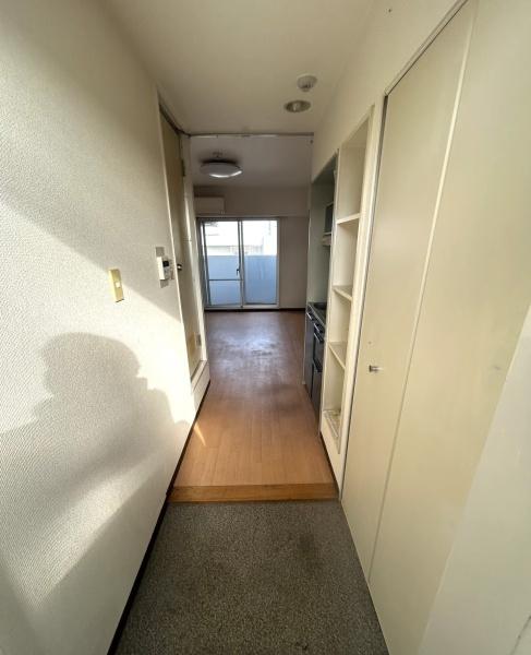 エステ・ハイツ塚本 現地写真（玄関）