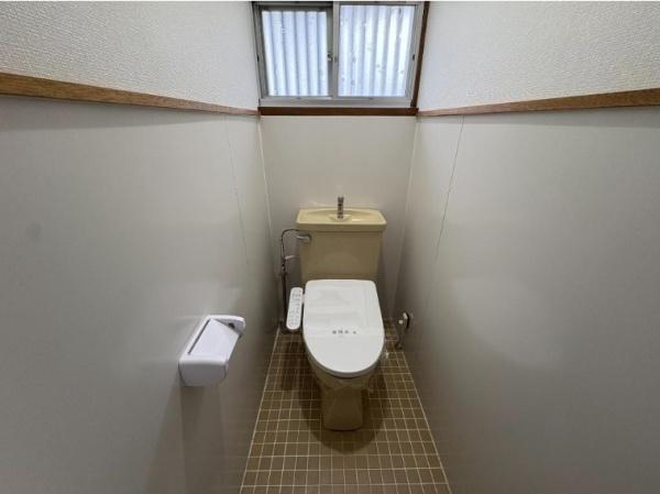 富田林市富美ヶ丘町　中古戸建 内観写真（トイレ）