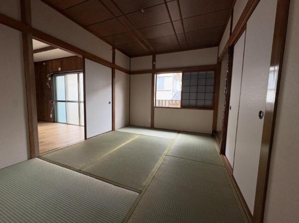 富田林市富美ヶ丘町　中古戸建 内観写真（リビング以外の居室）