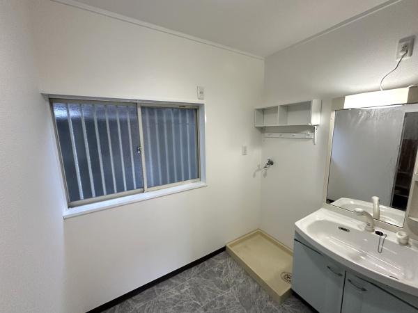 大阪市住吉区墨江3丁目　中古戸建 内観写真（洗面台・洗面所）
