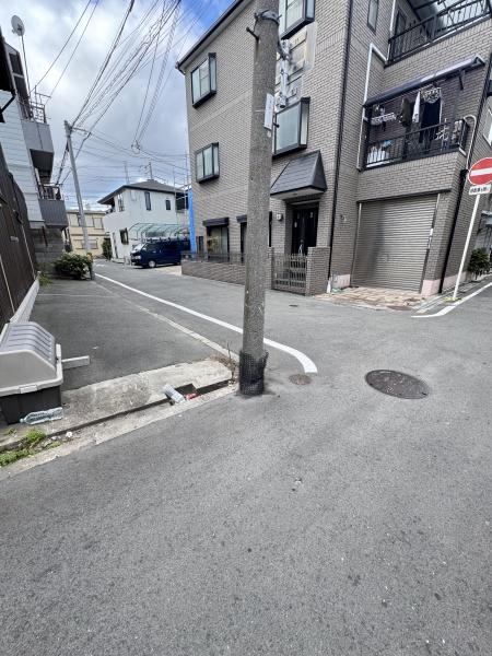 大阪市西成区天下茶屋1丁目　中古戸建 現地写真（前面道路含む現地写真）