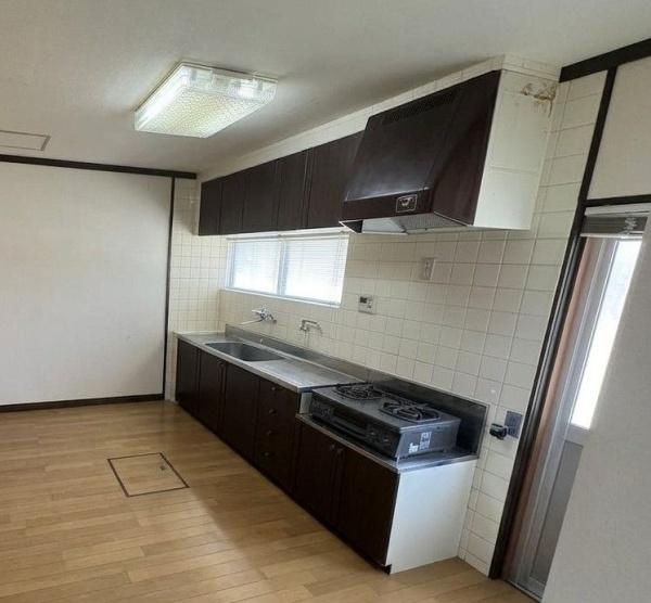 堺市東区草尾　中古戸建 内観写真（キッチン）