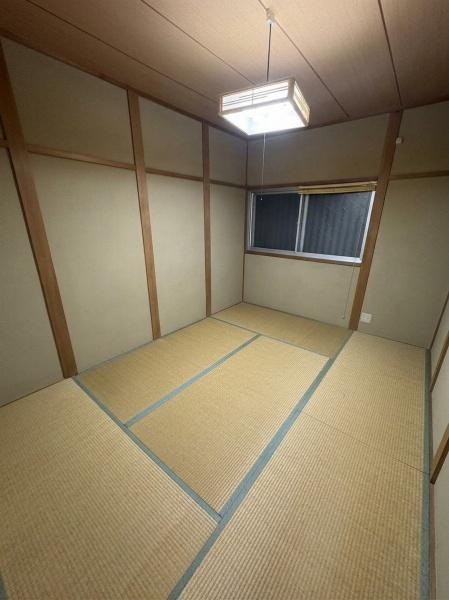 堺市東区草尾　中古戸建 内観写真（リビング以外の居室）