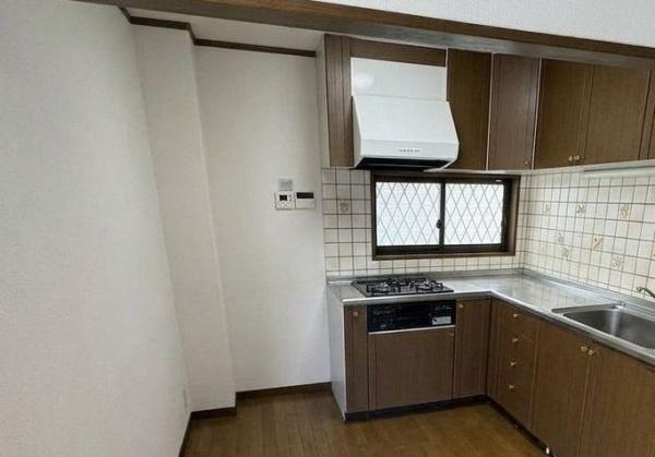 大阪市城東区諏訪4丁目　中古戸建 内観写真（キッチン）