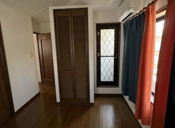 大阪市城東区諏訪4丁目　中古戸建 内観写真（リビング以外の居室）