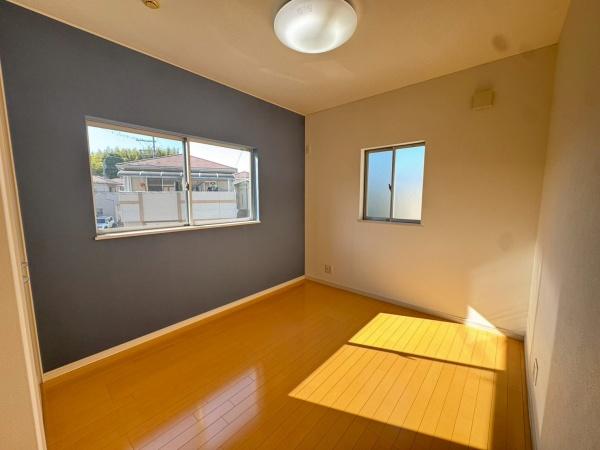 和泉市浦田町　中古戸建 内観写真（リビング以外の居室）