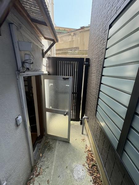 大阪市東成区中本2丁目　古家付売土地 現地写真