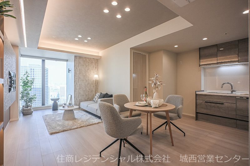 大崎ウエストシティタワーズW棟 内観写真（リビング）