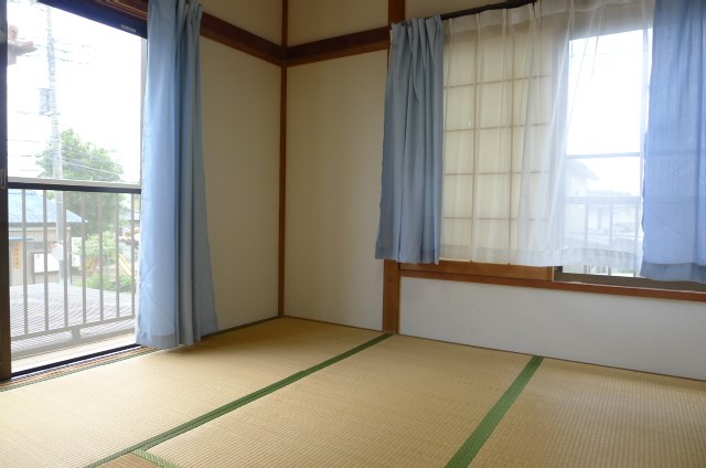 かすみがうら市稲吉南３丁目　中古戸建 内観写真（リビング以外の居室）