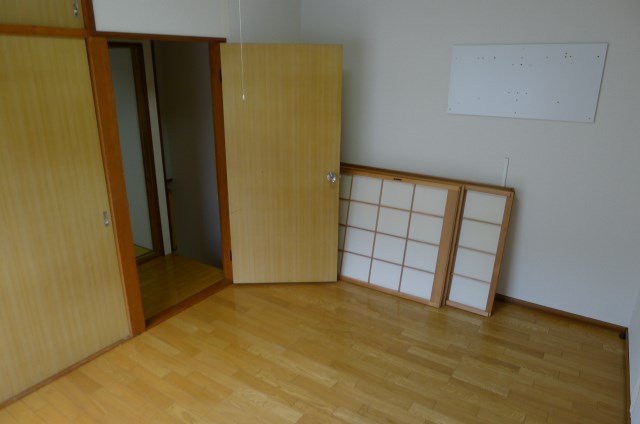 かすみがうら市稲吉南３丁目　中古戸建 内観写真（リビング以外の居室）