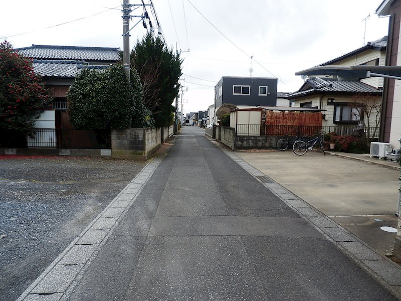 阿見町うずら野３丁目　土地 現地写真（前面道路含む現地写真）