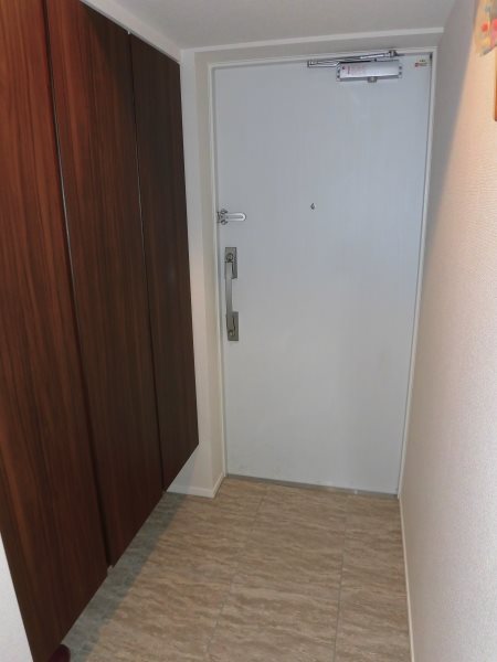 レーベン水戸ザ・プレミア（オーナーチェンジ） 現地写真（玄関）