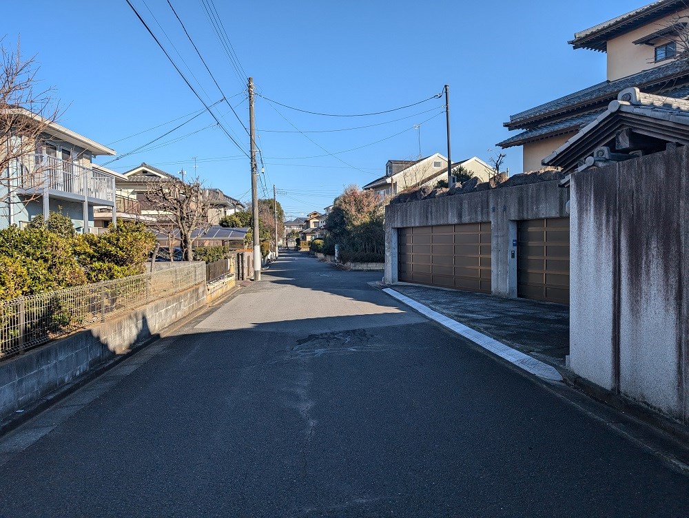 龍ケ崎市松葉４丁目　中古戸建 現地写真（前面道路含む現地写真）