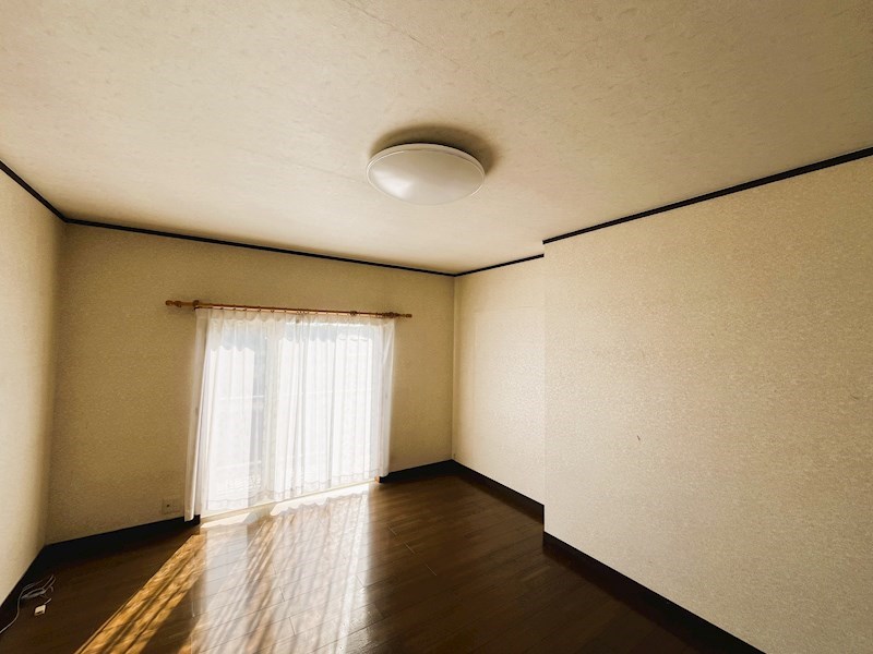 牛久市小坂町　中古戸建 内観写真（子供部屋）