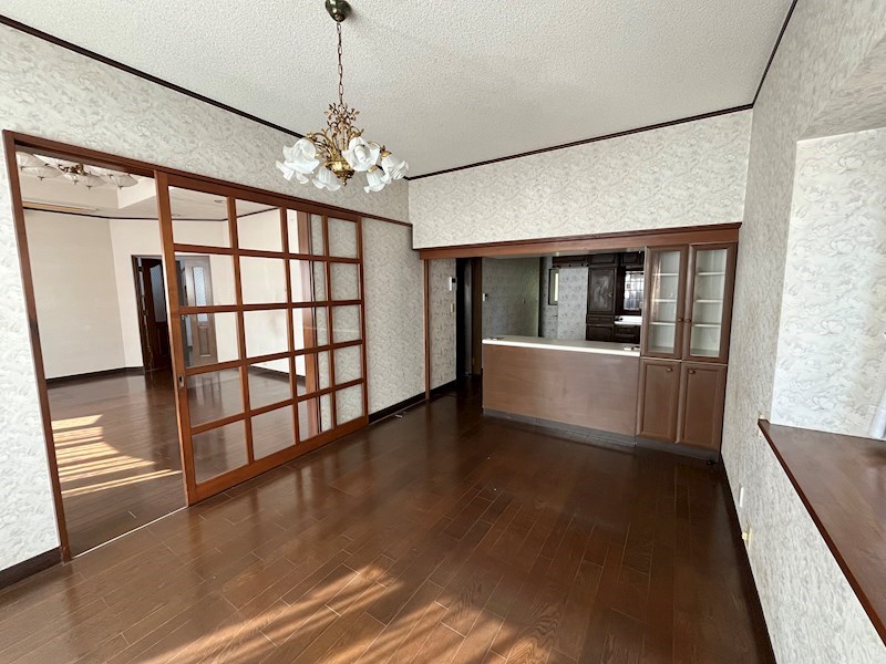牛久市小坂町　中古戸建 内観写真（リビング）