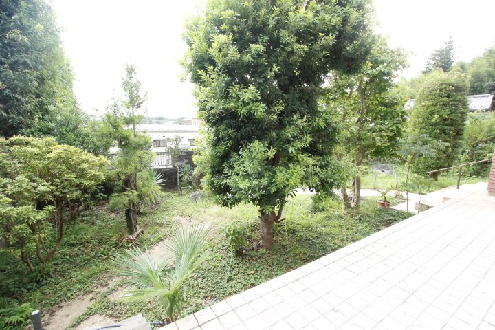 牛久市小坂町　中古戸建 現地写真（庭）