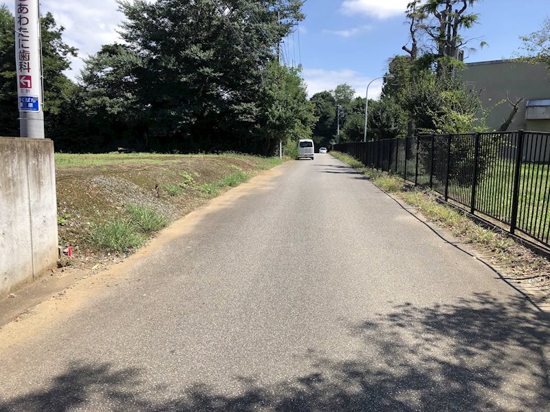 つくば市栗原　土地（181坪　10年特例用地） 現地写真（前面道路含む現地写真）