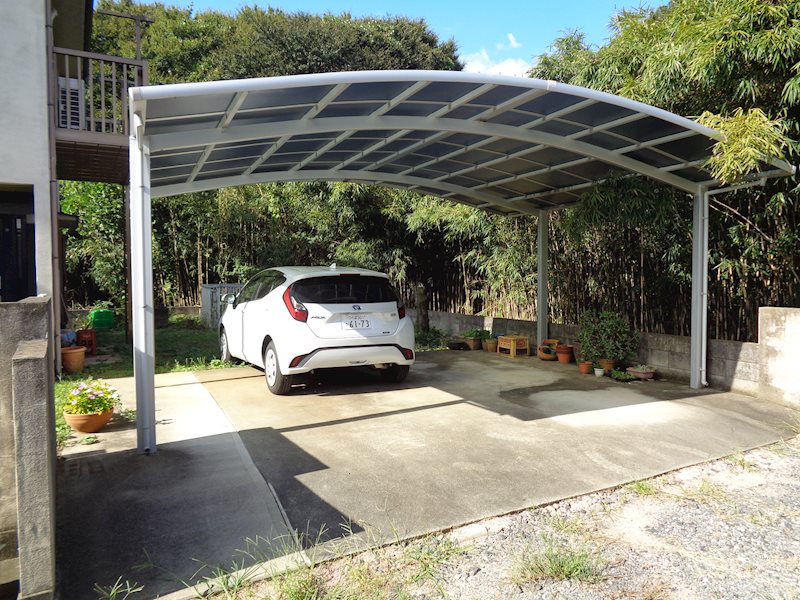 坂東市猫実　店舗付中古戸建  現地写真（駐車場）