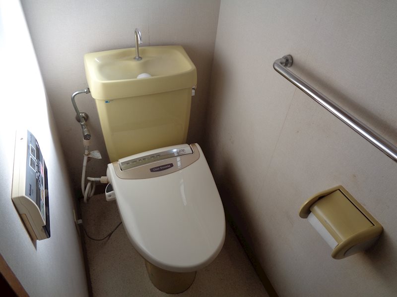 坂東市猫実　店舗付中古戸建  内観写真（トイレ）