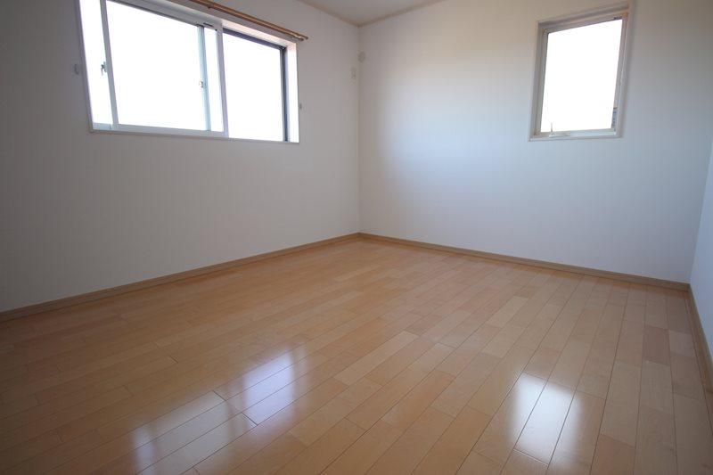 牛久市ひたち野東３丁目　中古戸建 内観写真（子供部屋）