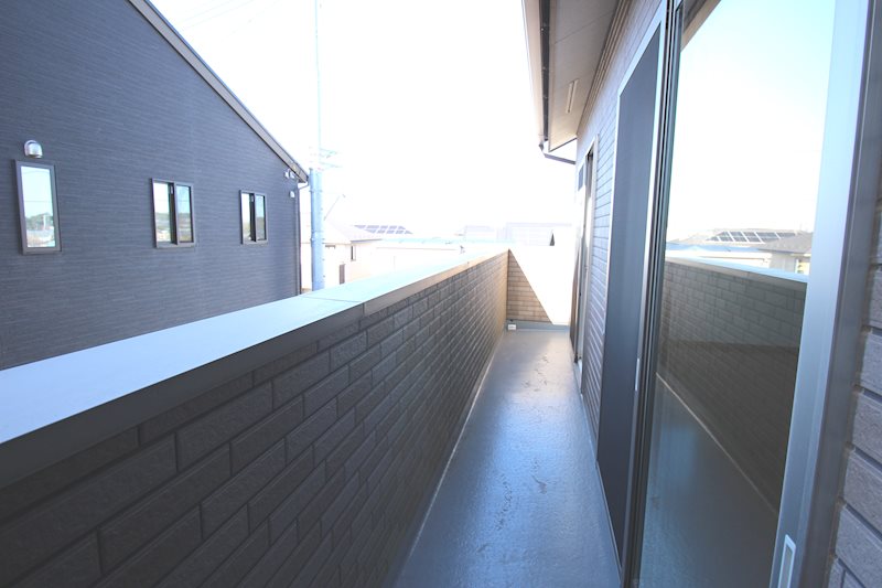 牛久市ひたち野東３丁目　中古戸建 現地写真（バルコニー）