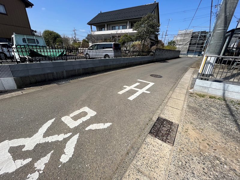 阿見町中央６丁目　土地 現地写真（前面道路含む現地写真）