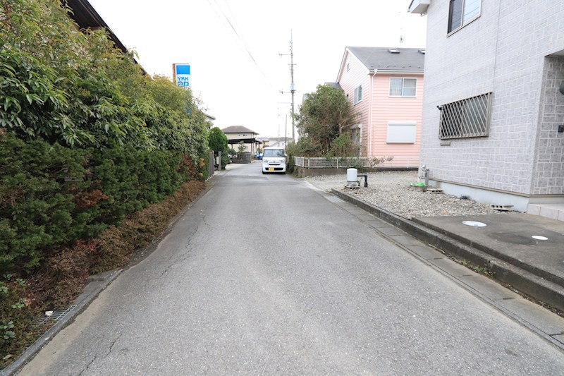 龍ケ崎市直鮒　中古戸建 現地写真（前面道路含む現地写真）