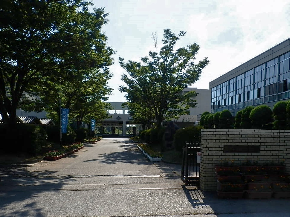 古河市下辺見　中古戸建 中学校