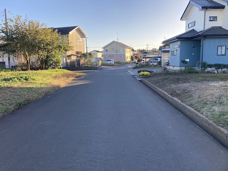 小美玉市羽刈　土地 現地写真（前面道路含む現地写真）