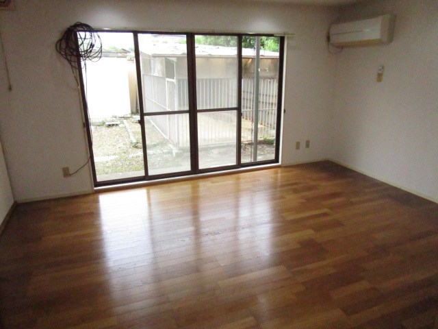 古河市三和　中古戸建 内観写真（リビング）